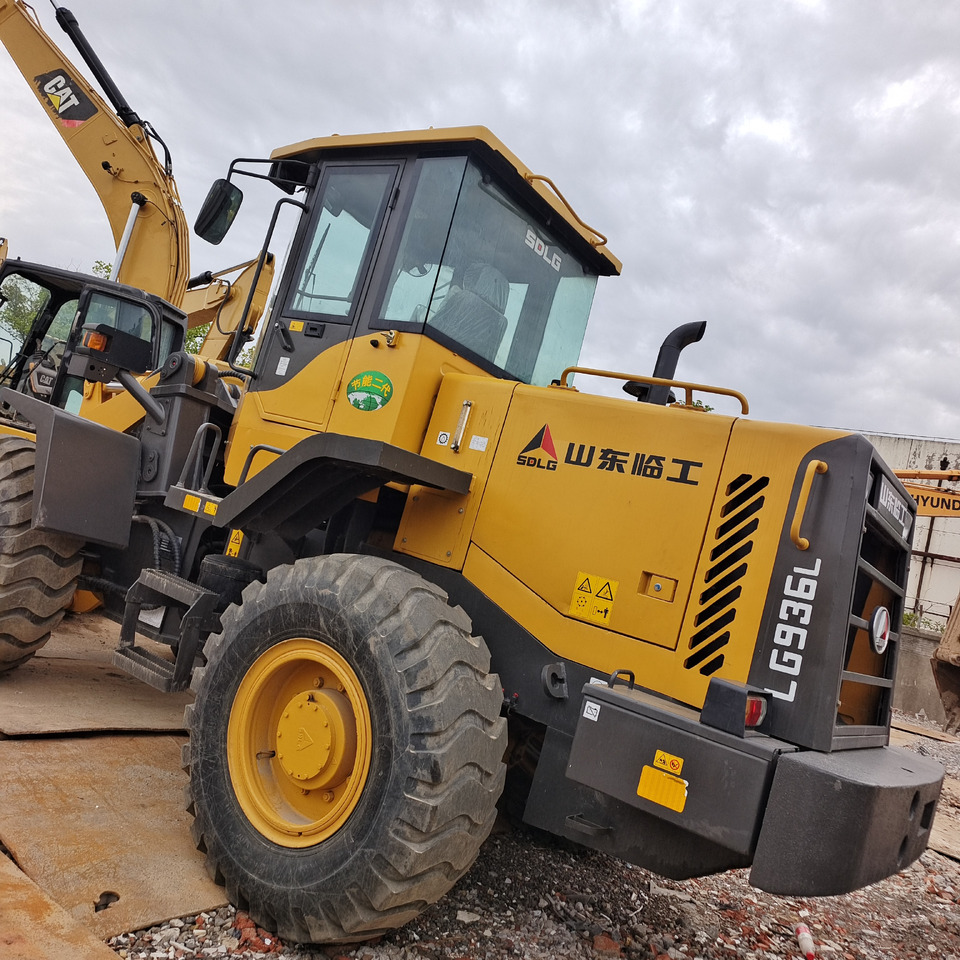 Chargeuse sur pneus SDLG 936L