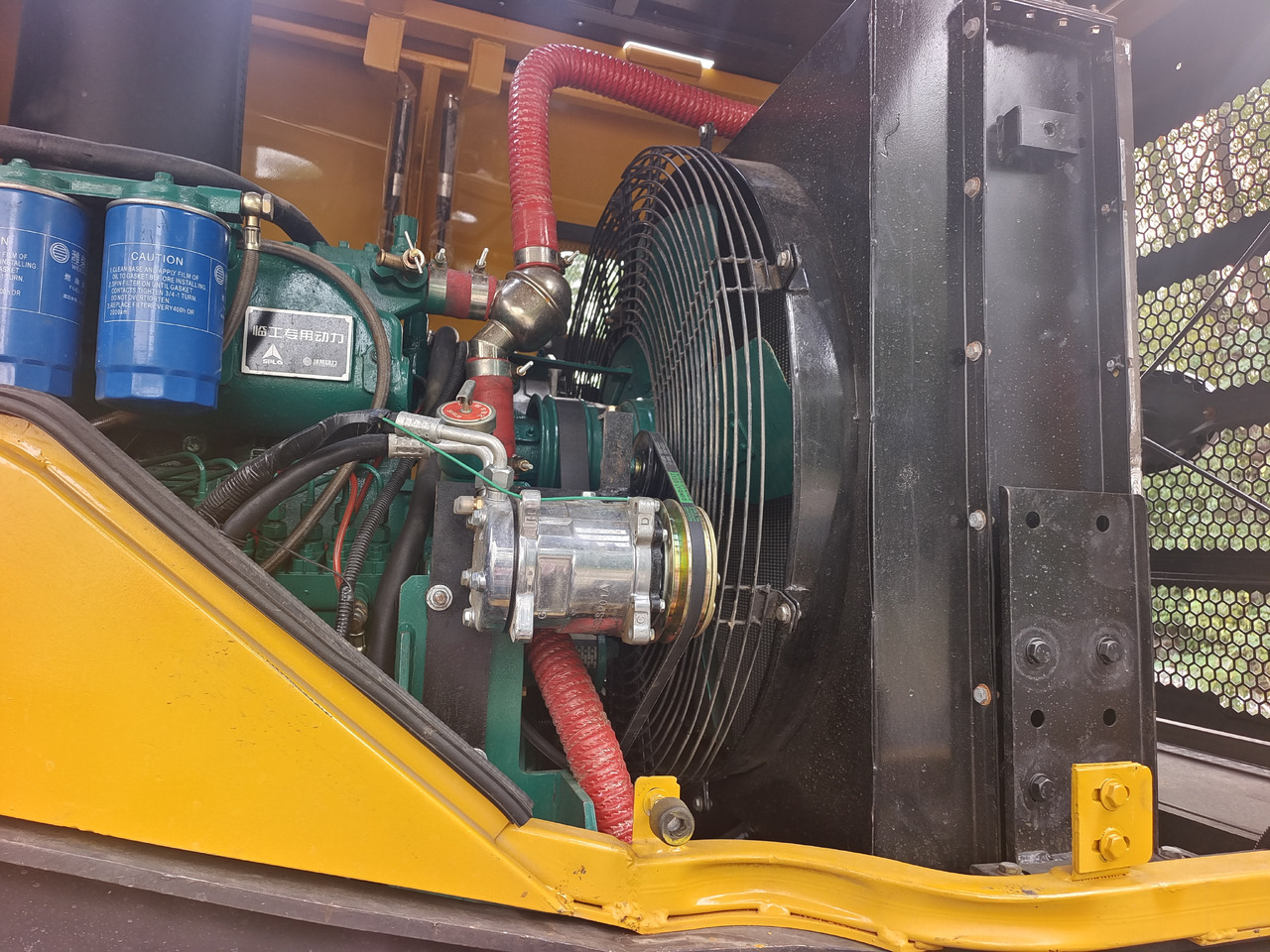 Chargeuse sur pneus SDLG 956F