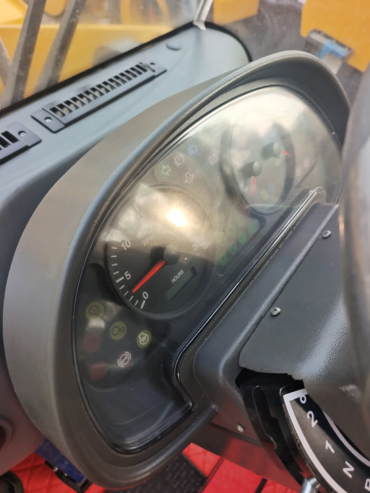 Chargeuse sur pneus SDLG 956F