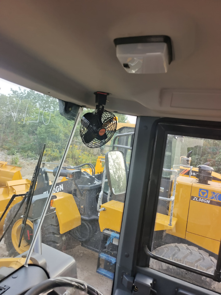 Chargeuse sur pneus SDLG 956F