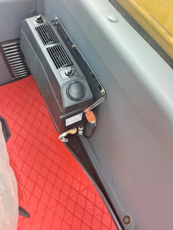 Chargeuse sur pneus SDLG 956F