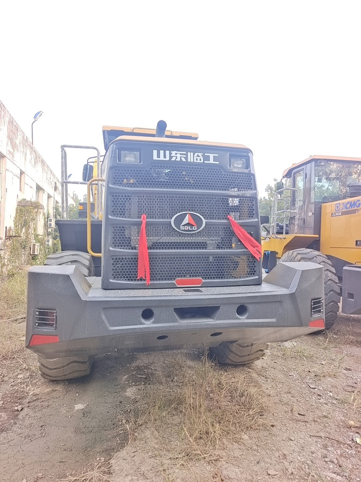 Chargeuse sur pneus SDLG 956F