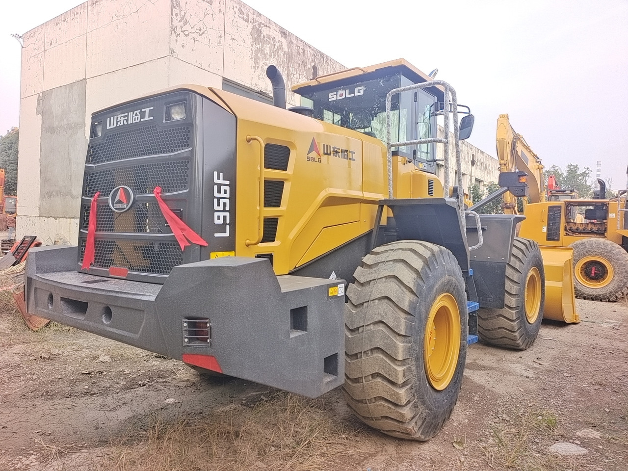 Chargeuse sur pneus SDLG 956F