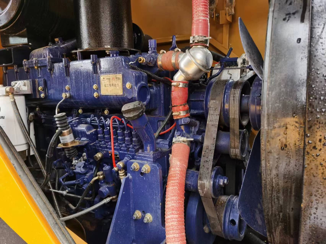 Chargeuse sur pneus SDLG 956F