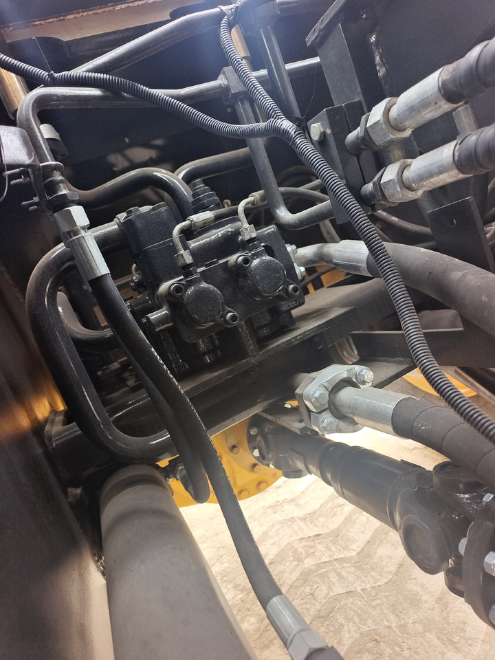 Chargeuse sur pneus SDLG 956L 956F 958L 958F