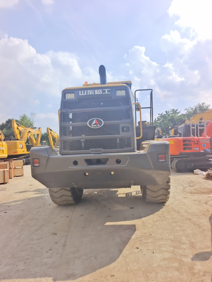 Chargeuse sur pneus SDLG 958F