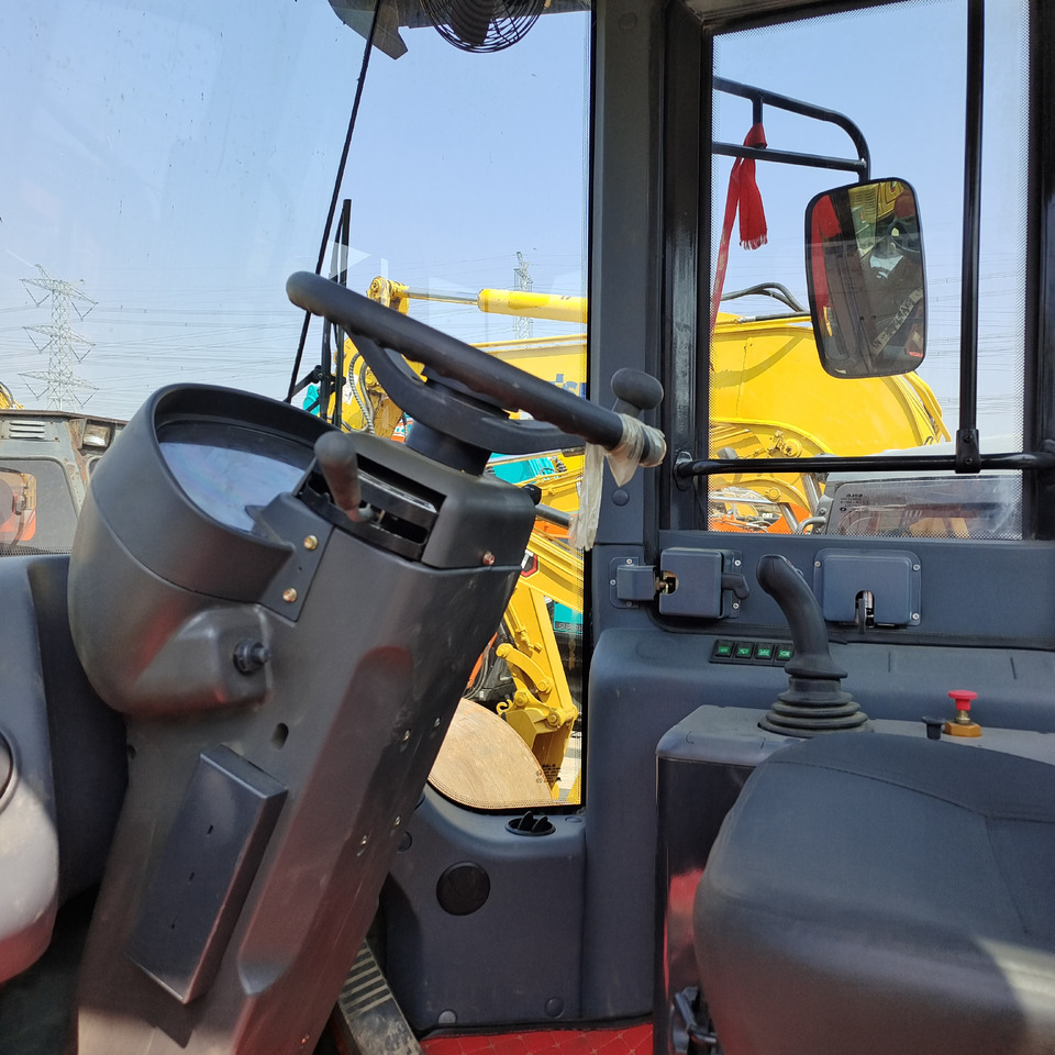 Chargeuse sur pneus SDLG 958L