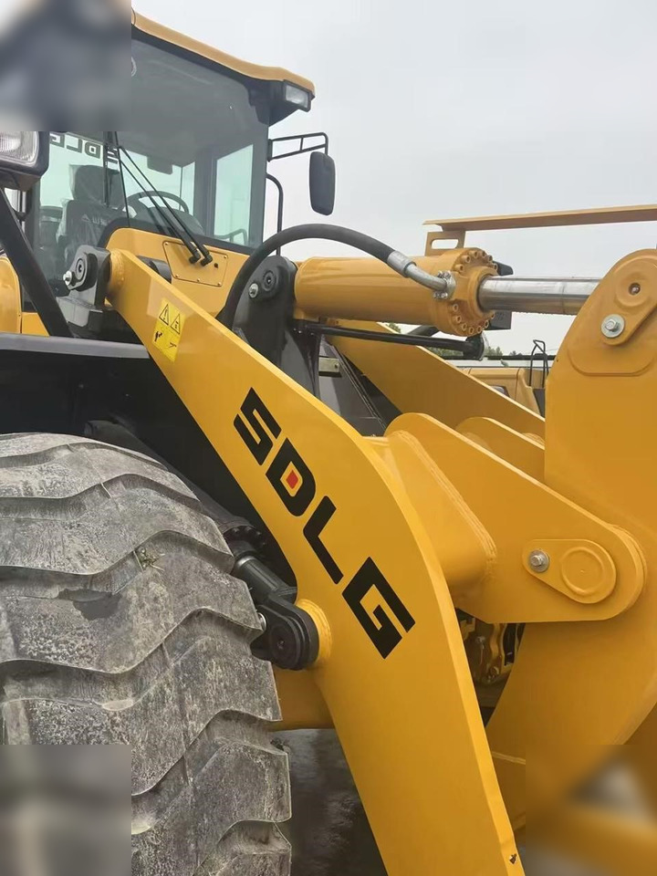 Chargeuse sur pneus SDLG L968F