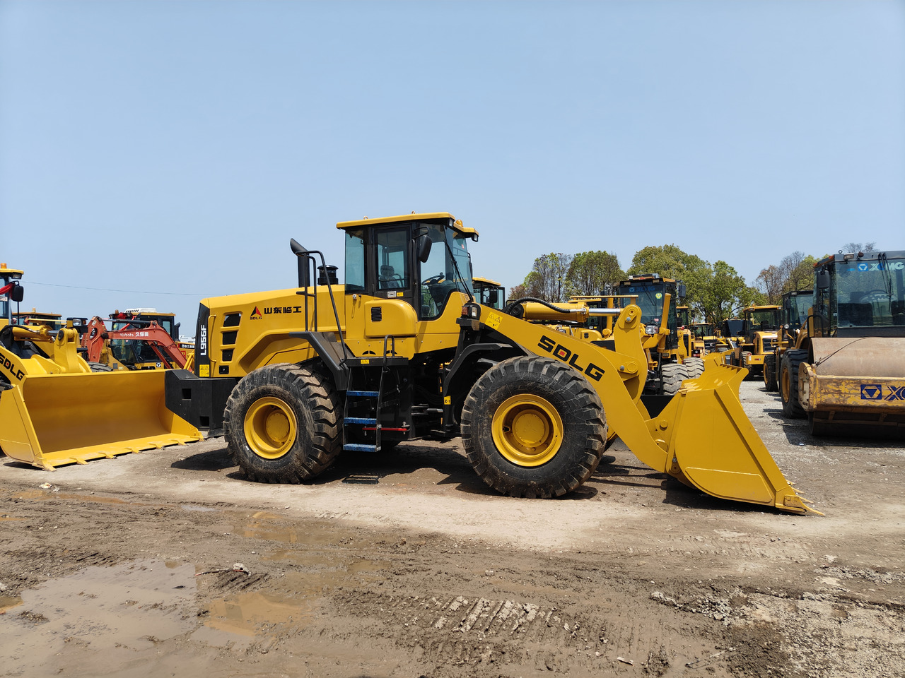 Chargeuse sur pneus SDLG LG956F