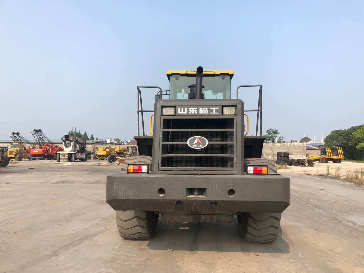 Chargeuse sur pneus SDLG LG956G