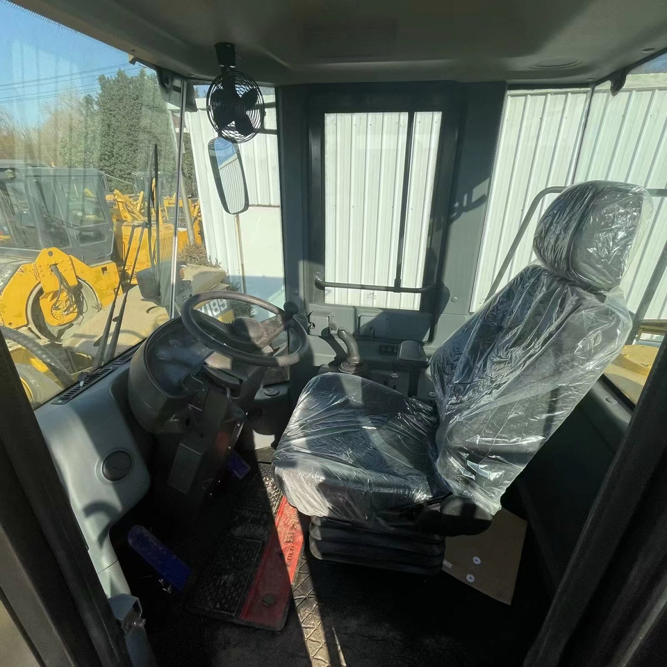 Chargeuse sur pneus SDLG LG956L