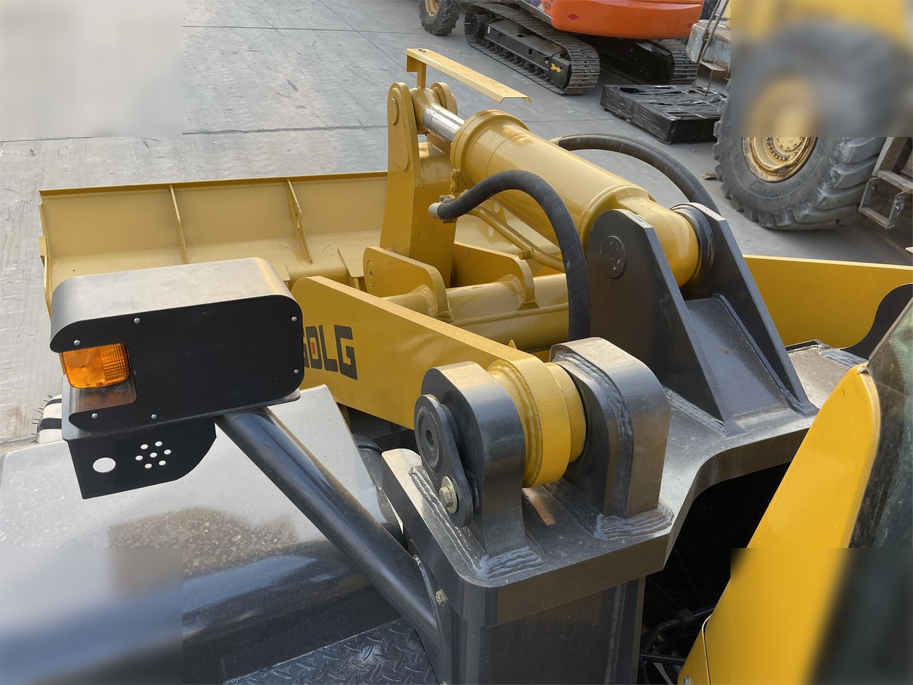 Chargeuse sur pneus SDLG LG956L