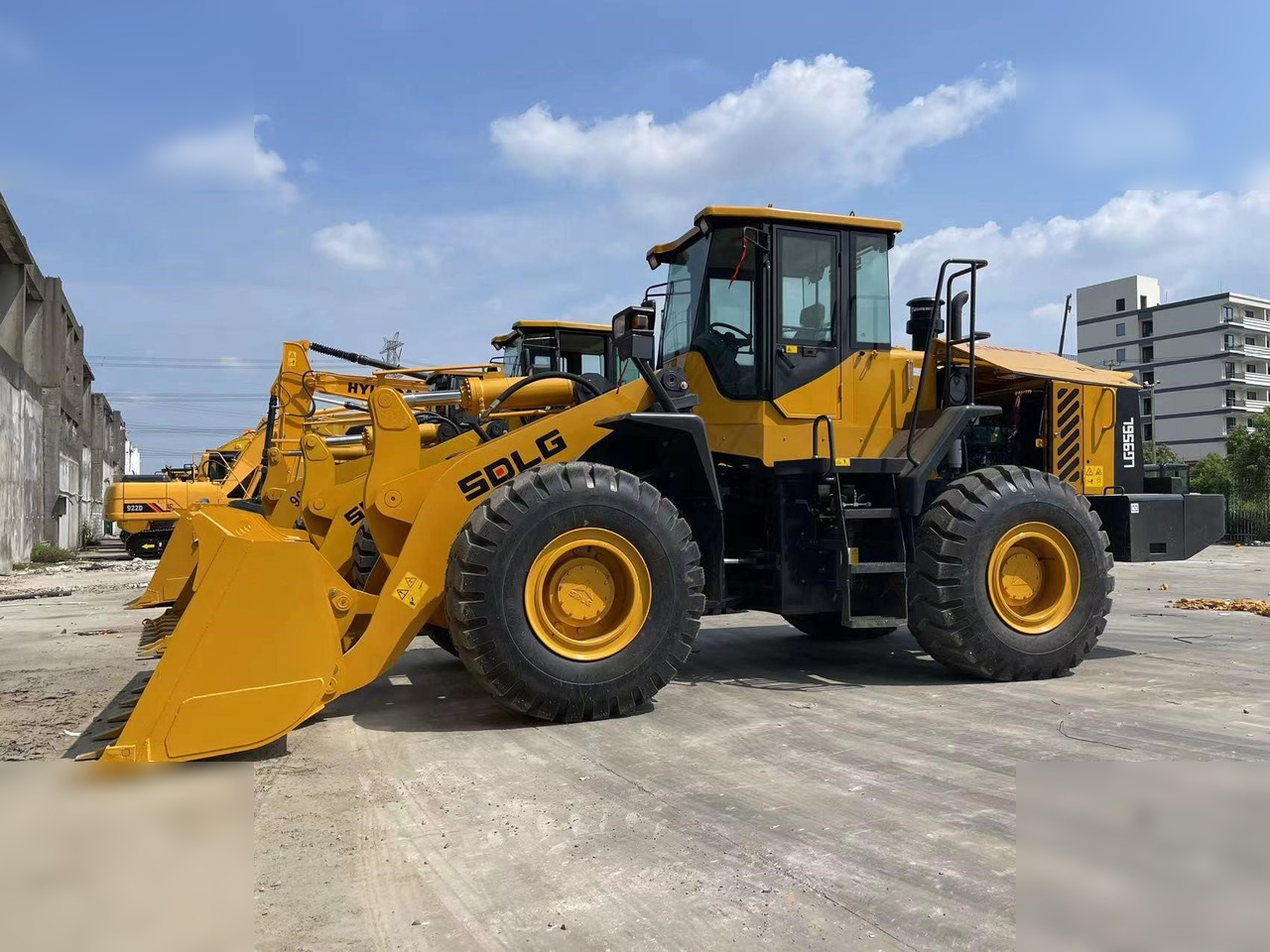 Chargeuse sur pneus SDLG LG956L