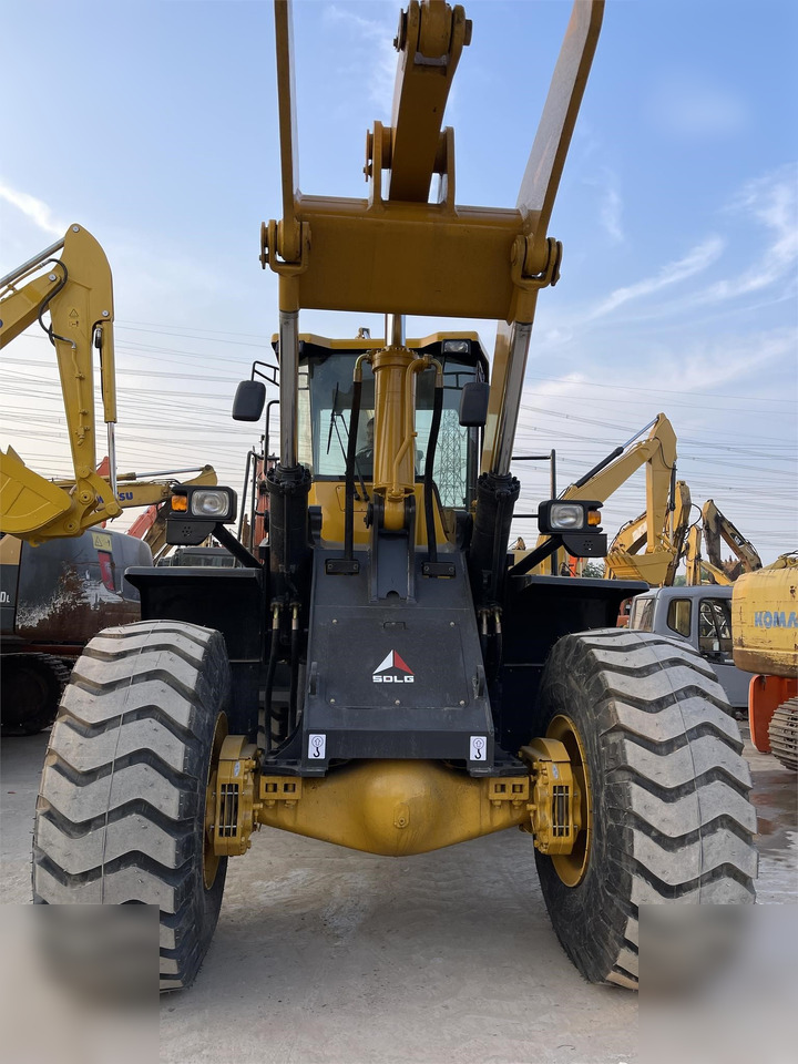 Chargeuse sur pneus SDLG LG956L