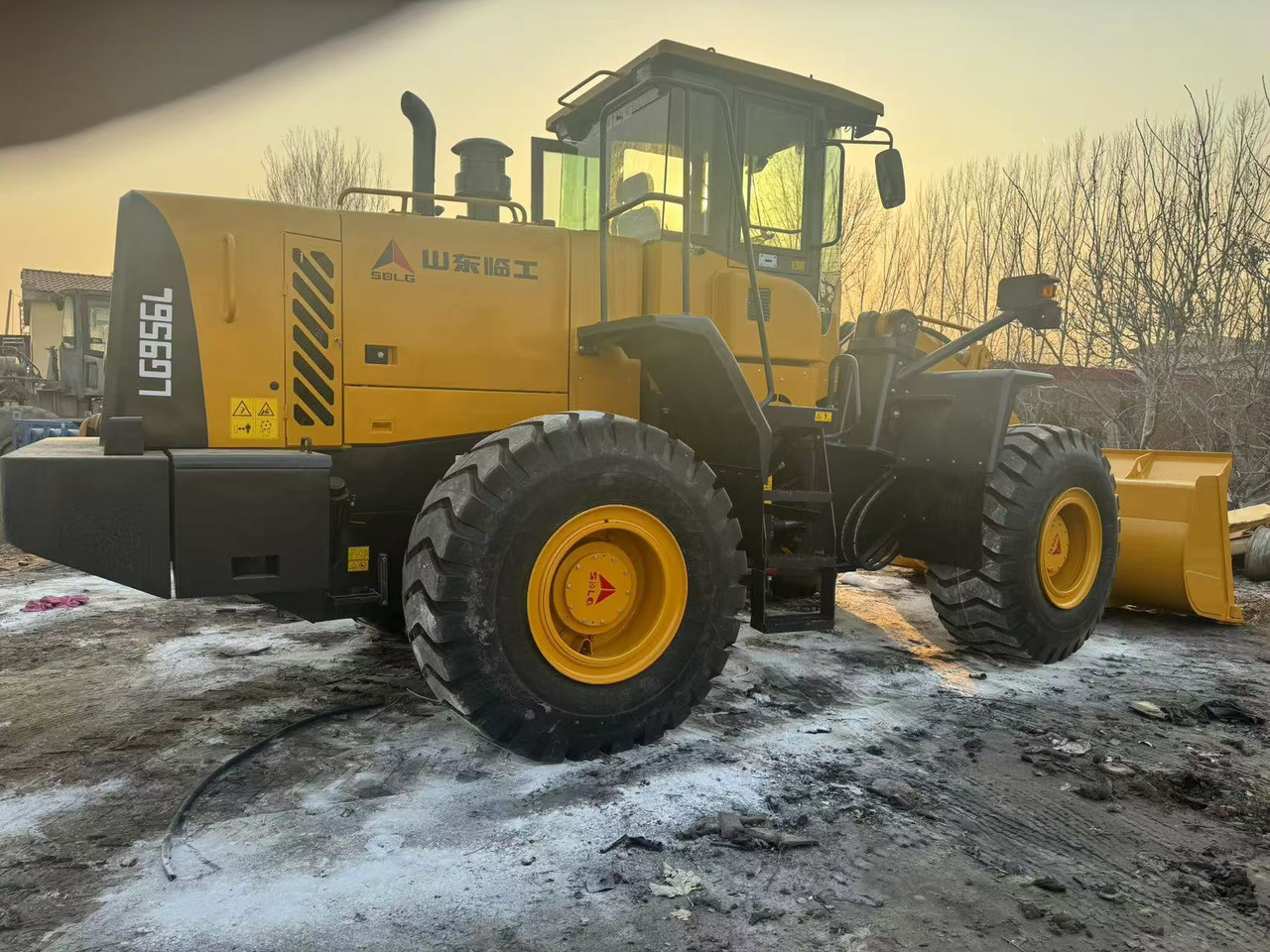 Chargeuse sur pneus SDLG LG956L