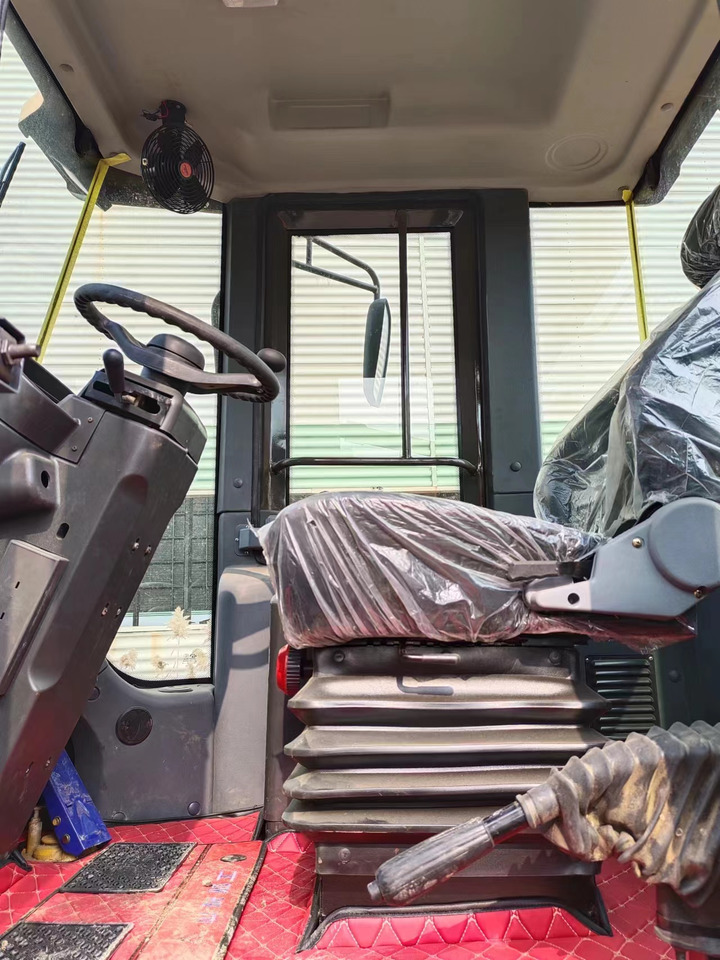 Chargeuse sur pneus SDLG LG956L with CAT engine