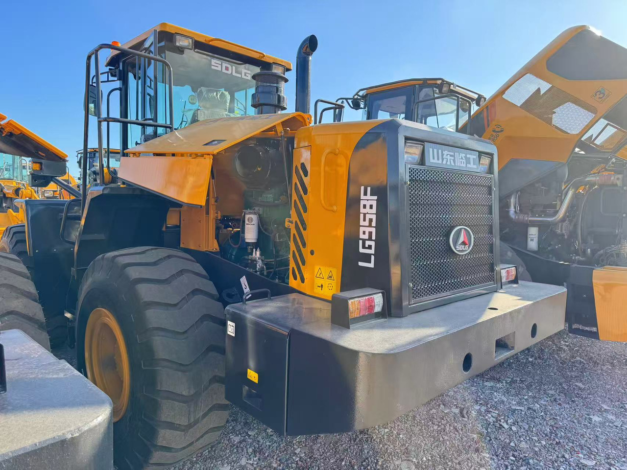 Chargeuse sur pneus SDLG LG958F