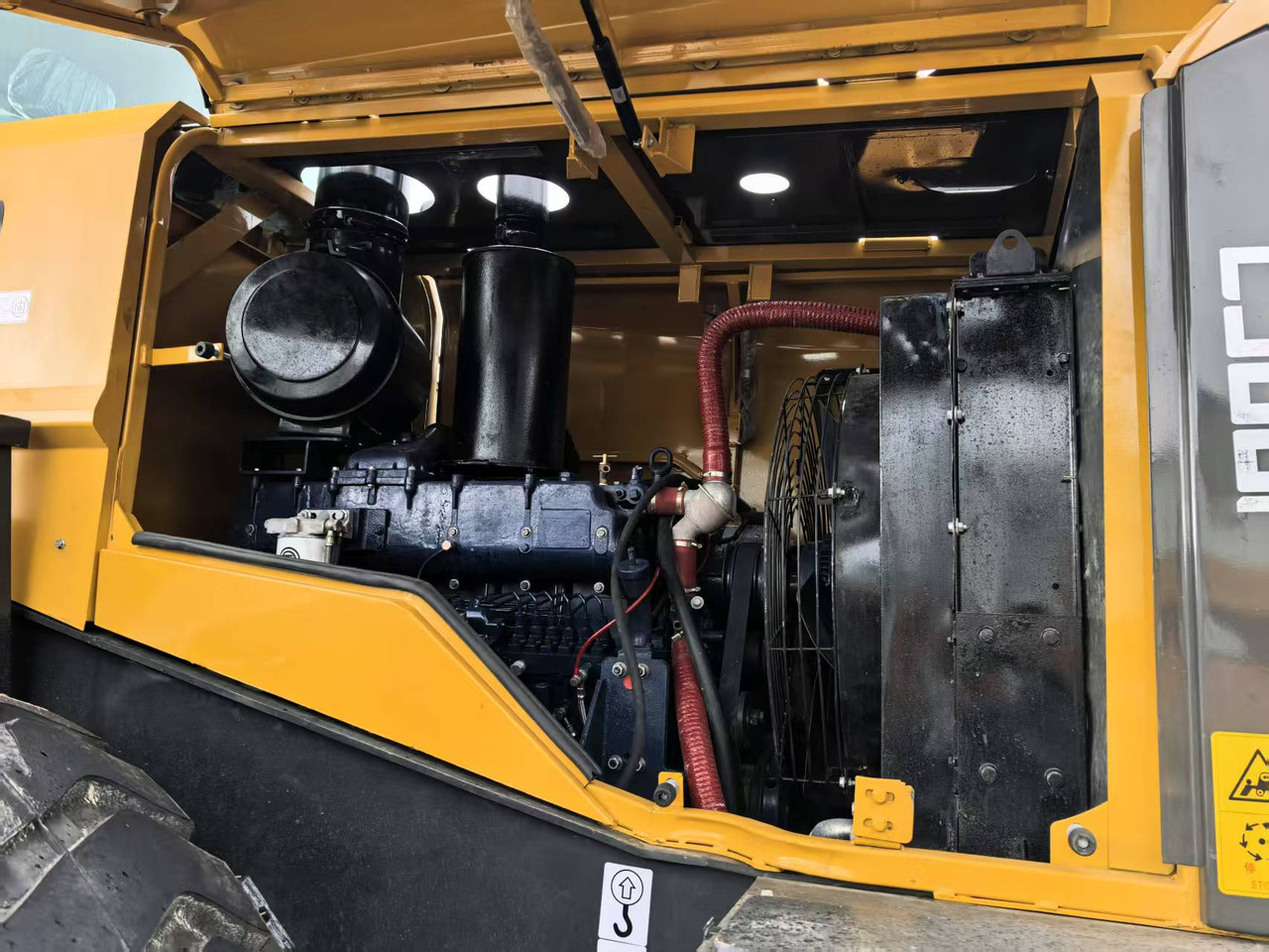 Chargeuse sur pneus SDLG LG968F