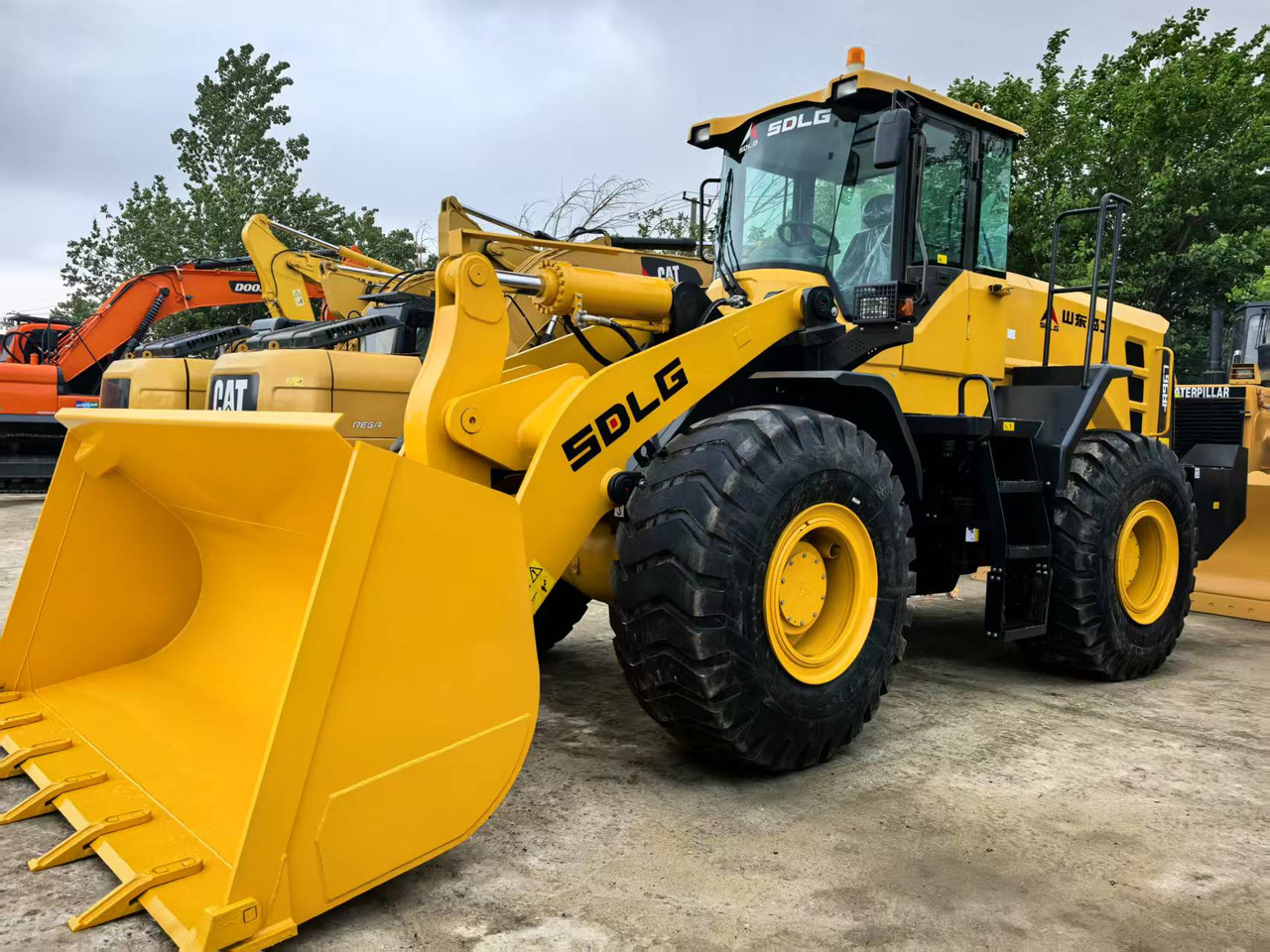 Chargeuse sur pneus SDLG LG968F