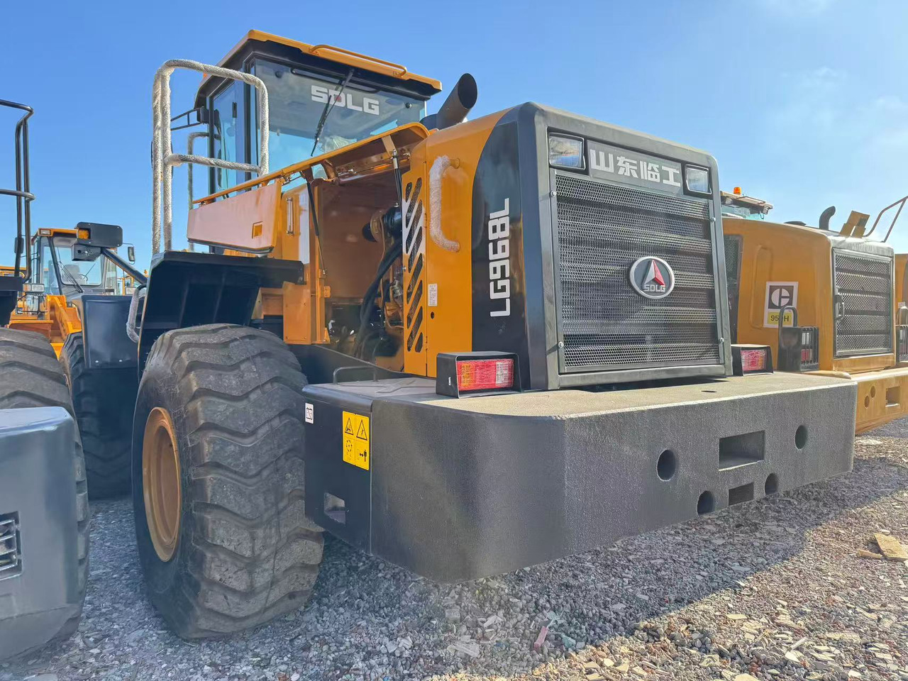 Chargeuse sur pneus SDLG LG968L