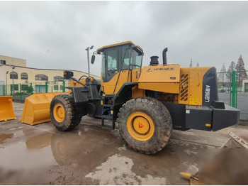 Chargeuse sur pneus SDLG LG968V