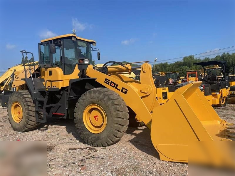Chargeuse sur pneus SDLG LG968V