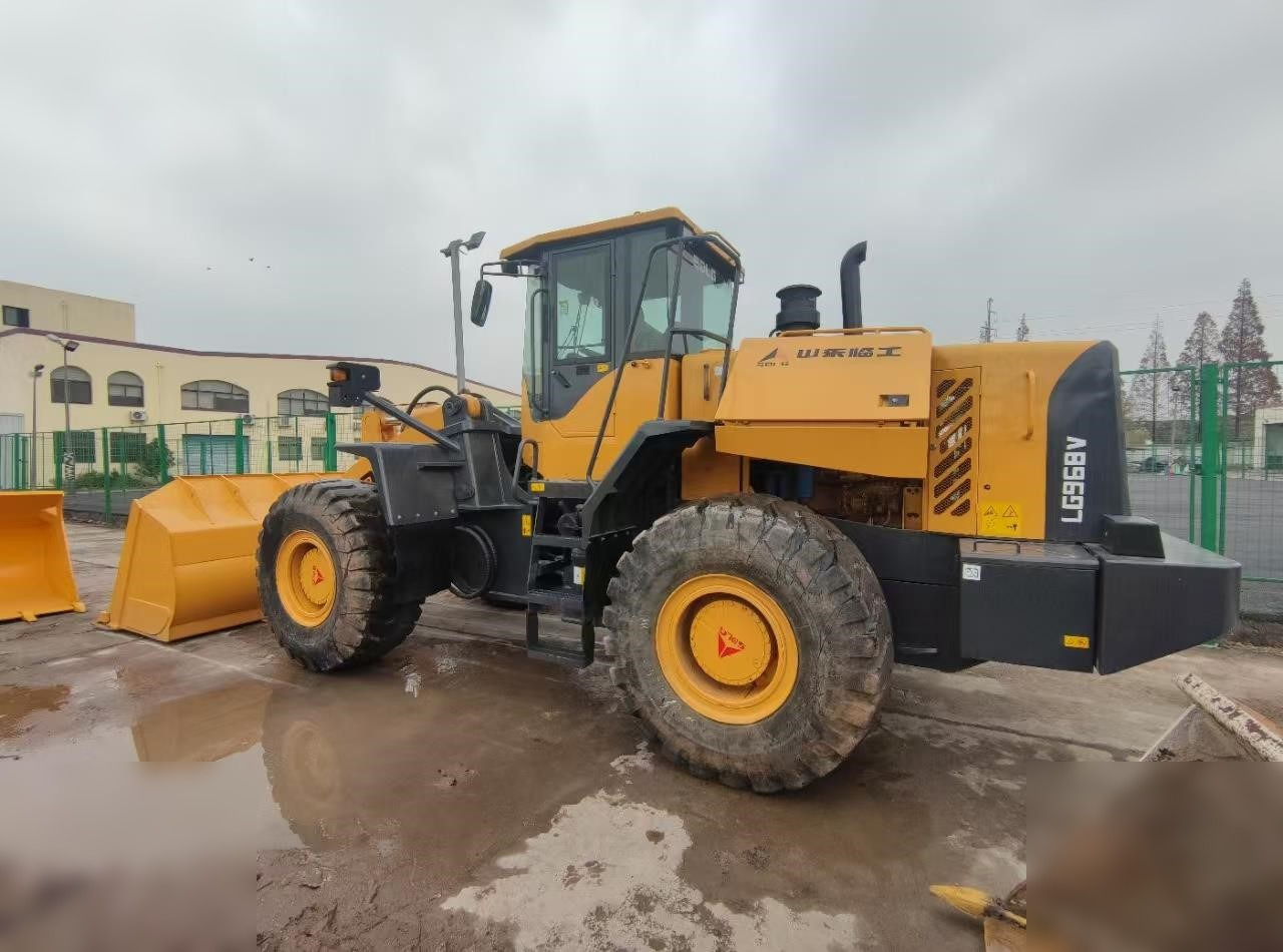 Chargeuse sur pneus SDLG LG968V