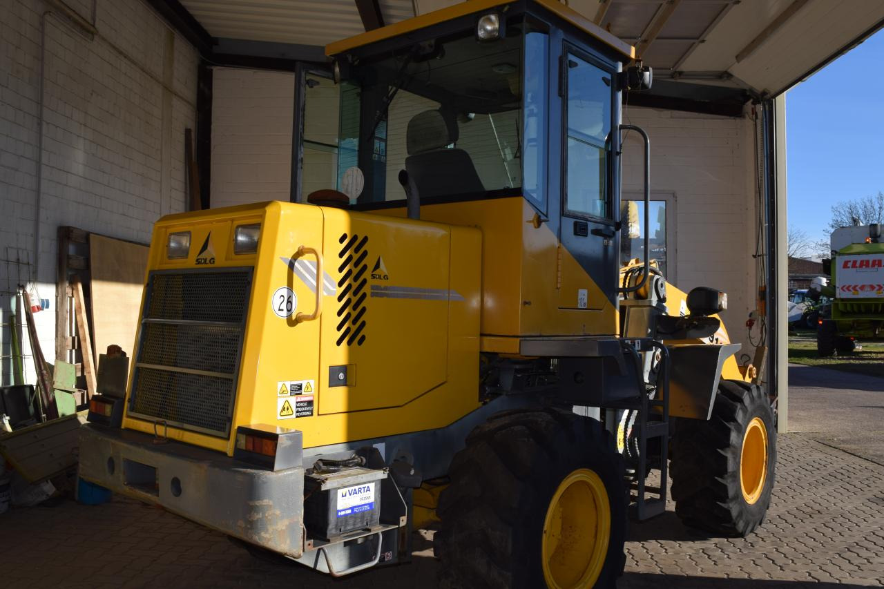 Chargeuse sur pneus SDLG LG 918