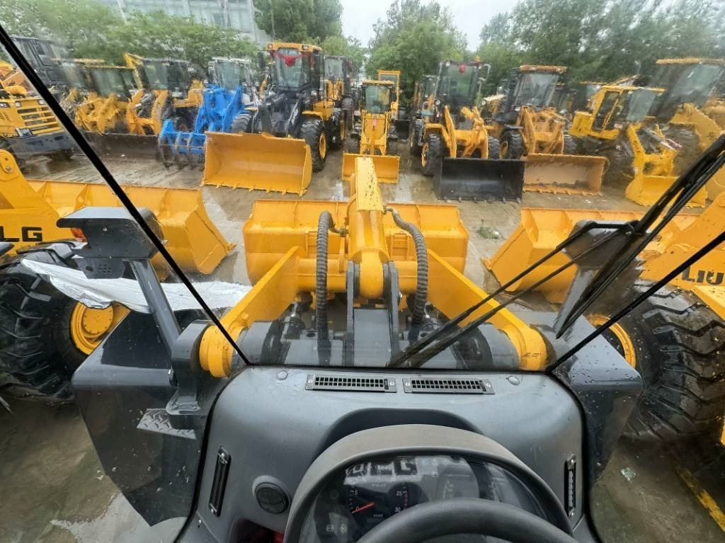 Chargeuse sur pneus SDLG LG 956 L