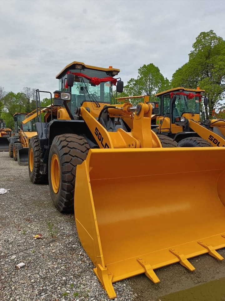 Chargeuse sur pneus SDLG L 956 F