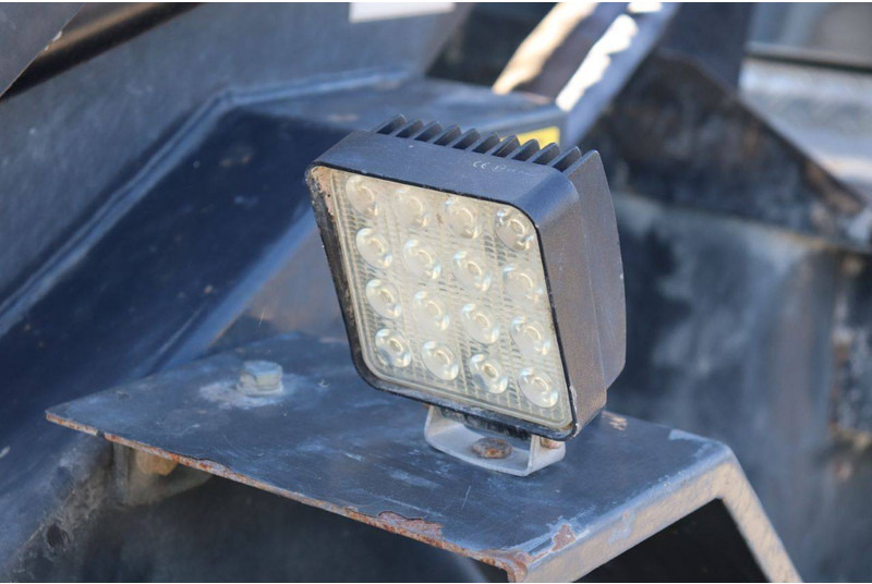 Chargeuse sur pneus SHERPA SHERPA 200