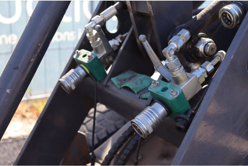 Chargeuse sur pneus SHERPA SHERPA 200