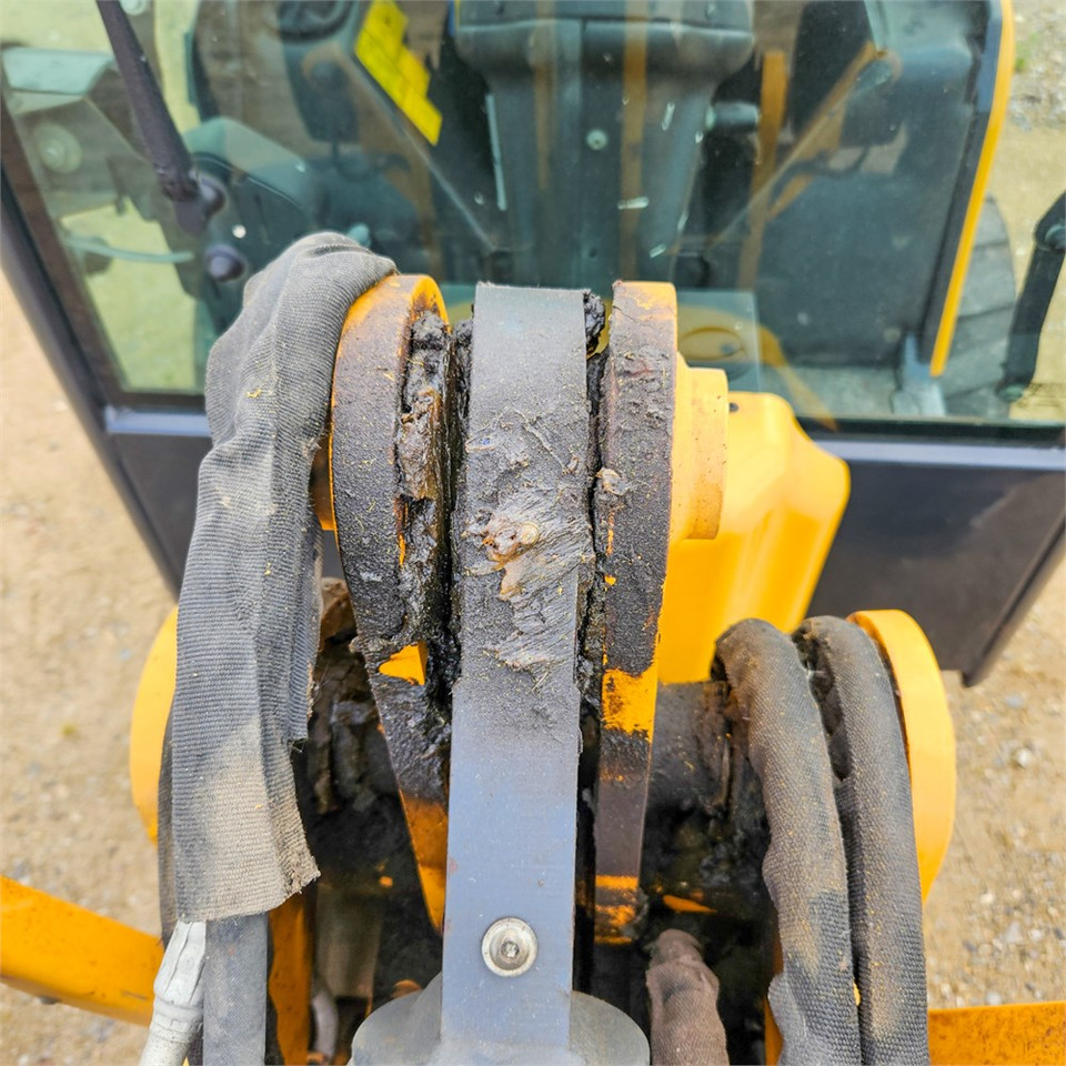 Chargeuse sur pneus Schaeff 2445