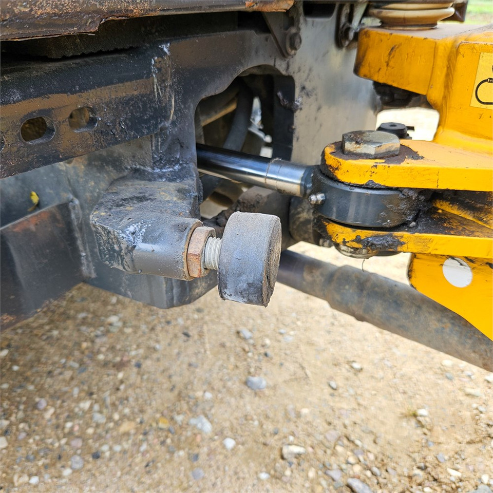 Chargeuse sur pneus Schaeff 2445