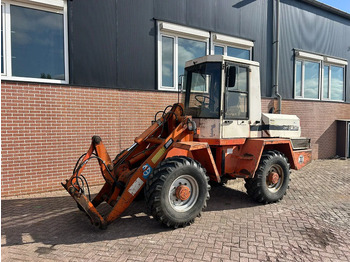 Chargeuse sur pneus Schaeff SKL851