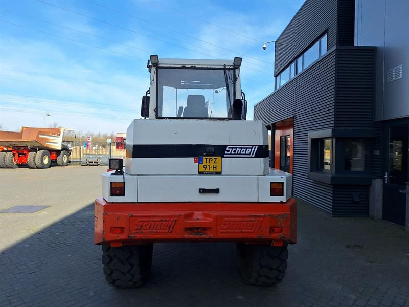 Chargeuse sur pneus Schaeff SKS 661