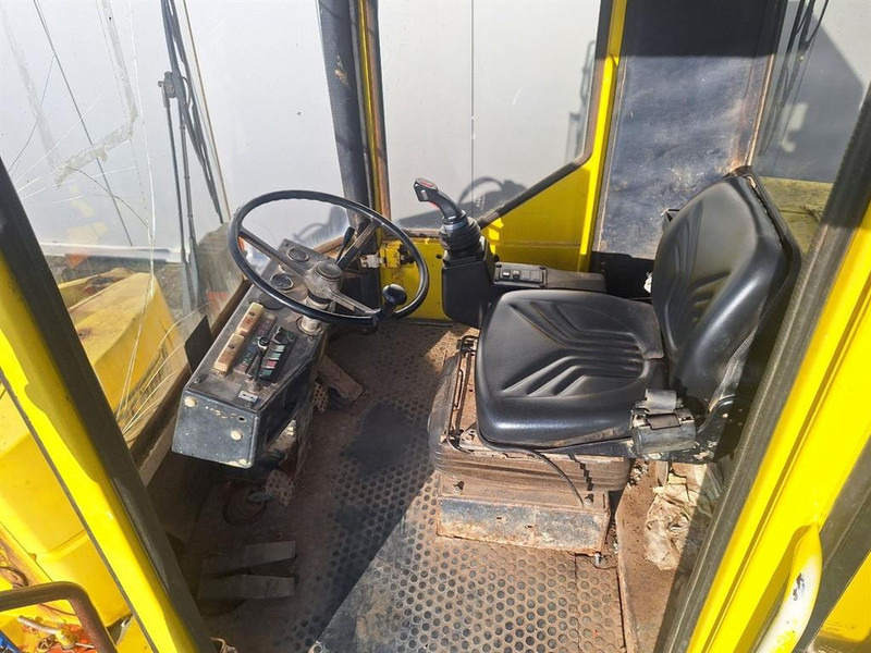 Chargeuse sur pneus Schaeff SKS 661