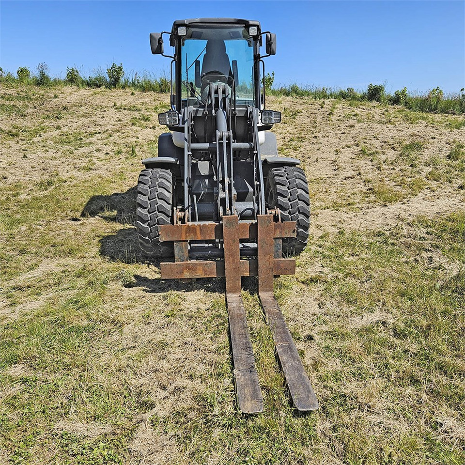 Chargeuse sur pneus Schaeff-Terex SKL 844