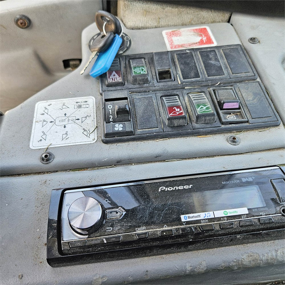 Chargeuse sur pneus Schaeff-Terex SKL 844