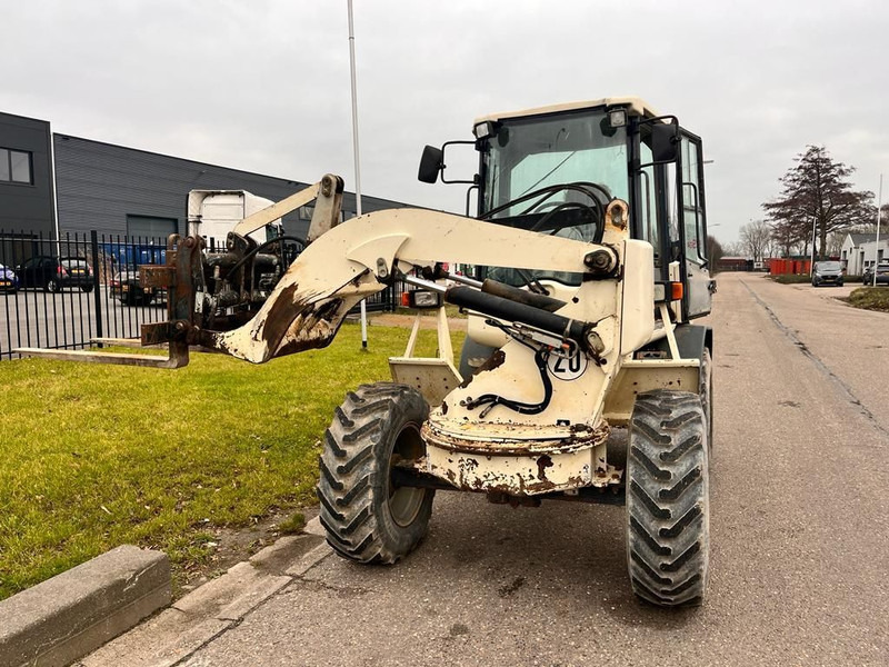 Chargeuse sur pneus Schaeff Terex SKS 634