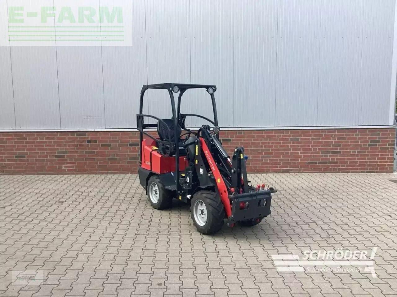 Chargeuse sur pneus Schäffer 1622