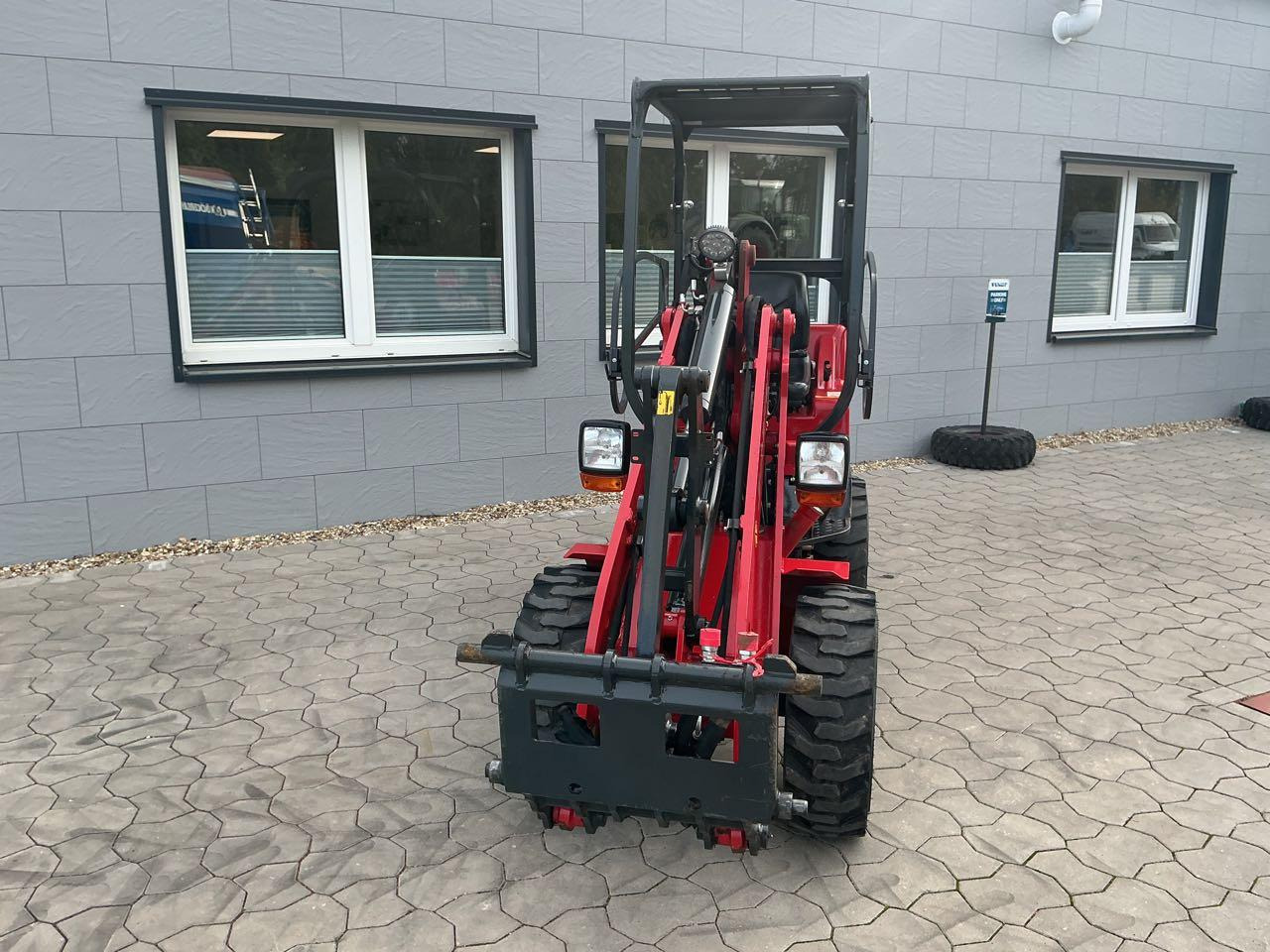 Chargeuse sur pneus Schäffer 2024