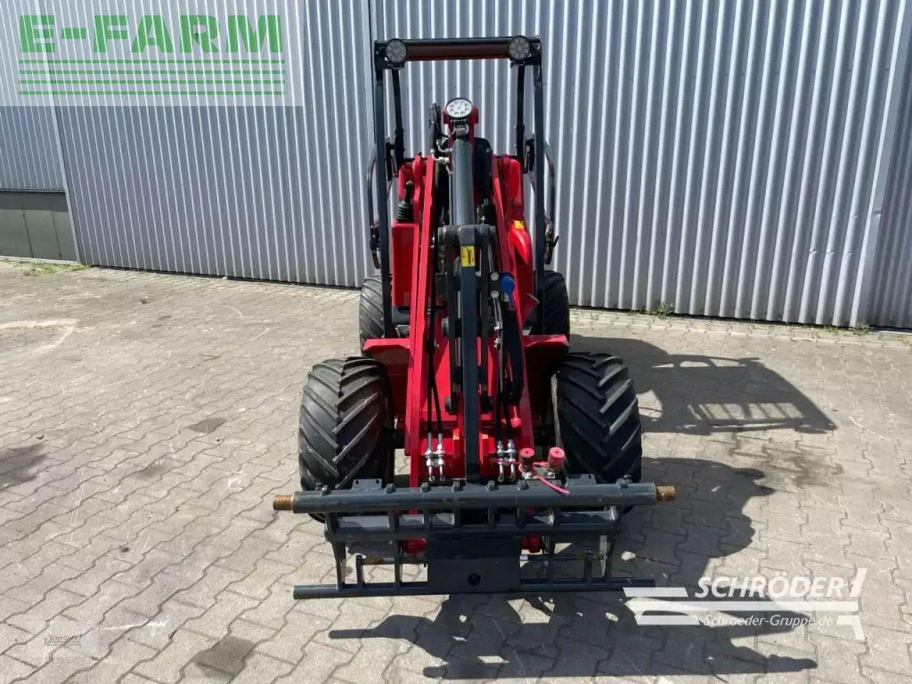 Chargeuse sur pneus Schäffer 2028 slt