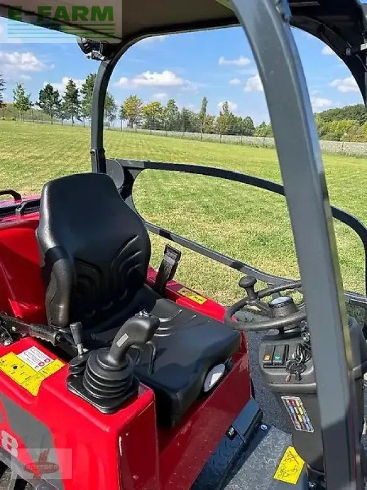 Chargeuse sur pneus Schäffer 2028 slt