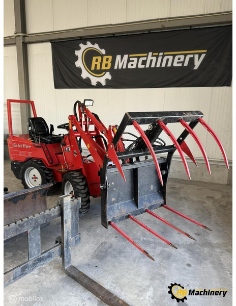 Chargeuse sur pneus Schäffer 217 S