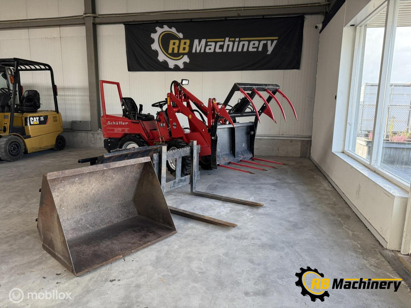 Chargeuse sur pneus Schäffer 217 S