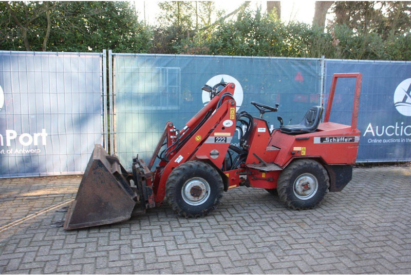 Chargeuse sur pneus Schäffer 222S