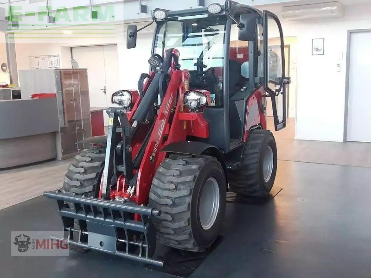 Chargeuse sur pneus Schäffer 23e mit kabine