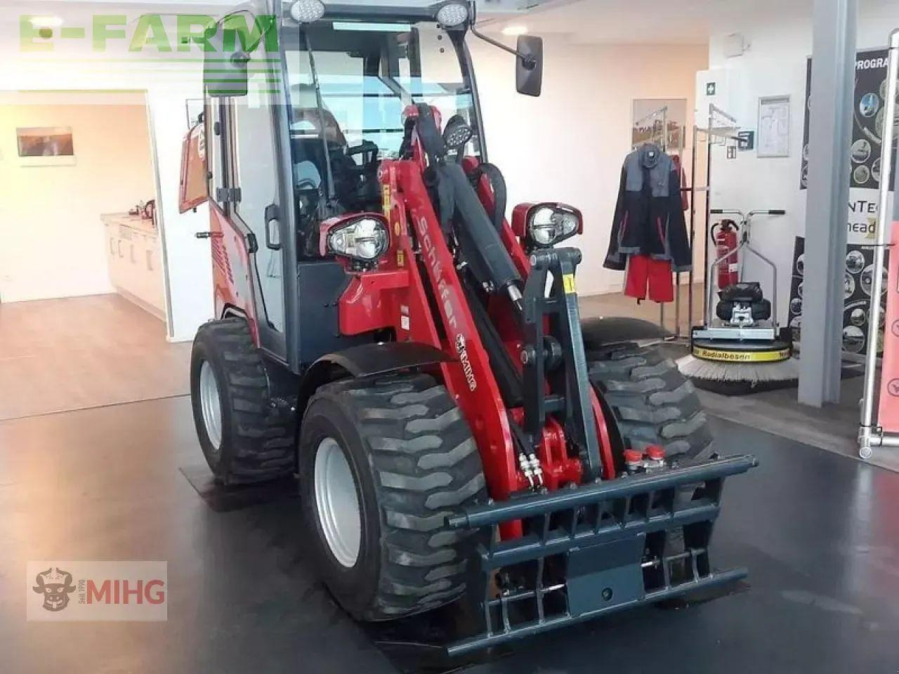 Chargeuse sur pneus Schäffer 23e mit kabine