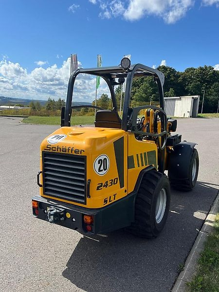 Chargeuse sur pneus Schäffer 2430 SLT
